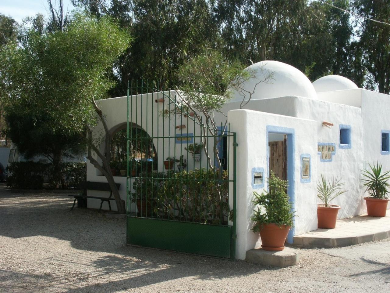 Camping Albergue Tau Hotel San José Buitenkant foto